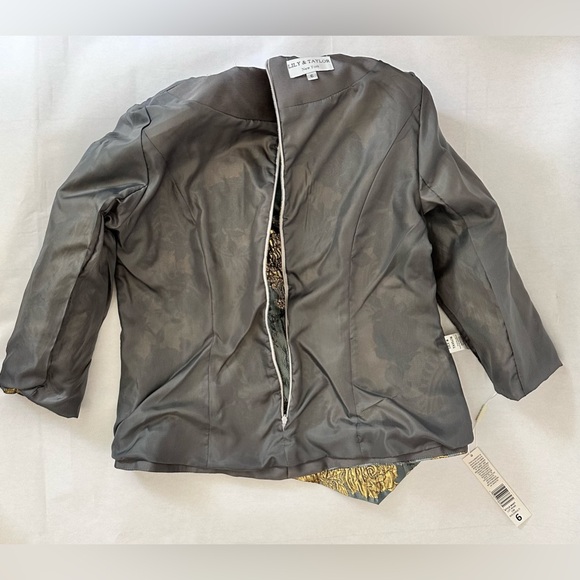 Lily & Taylor New York Couture LUXURY DESIGNER 2pc Women’s Suit Size 6 - Picture 10 of 17